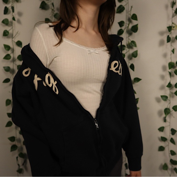 Y2k Oversized Zip Up | Black with Cream Writing | Los Angeles - Picture 2 of 6